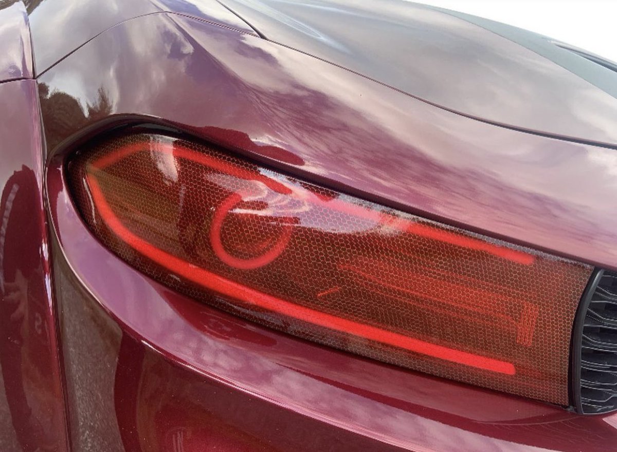 MetaVinylCustoms tweet media