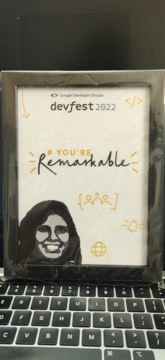 BhavaniRavi_'s tweet photo. The most super personalized speaker gift that I ever got 🎁

Thankieeeee youuuuu @GDGCoimbatore team

#DevfestCBE https://t.co/jqibZLZCWp
