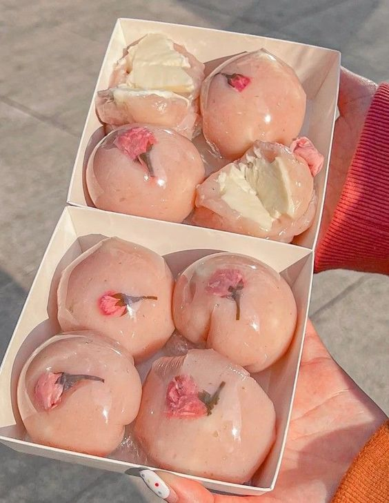 Cherry blossom mochi