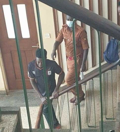 MotivKasagga's tweet photo. My 3 days at Mbuya Chieftancy of Military Intelligence (CMI) 

When I was paraded into these terror cells, I was inducted into a series of clobber sessions presided by CMI attachees from Western and Northern regions of Uganda. THREAD https://t.co/Wh2LhfBZtB