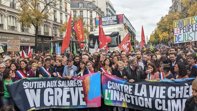 Maleeek's tweet photo. Mobilisation contre la vie chère et l'inaction climatique 140 000 personnes dans la rue. On est là ! ✊✌️
Politique · Tendances
#Marchedu16octobre
20,4 k Tweets https://t.co/79jvkwgYiW