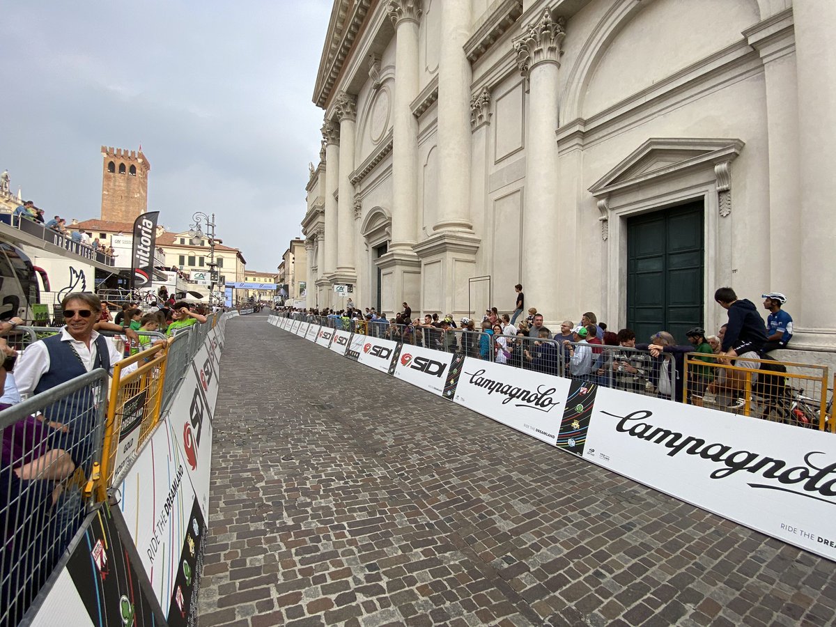 🏁Bassano è pronta per l’arrivo! 🔥 
.
🏁Bassano is ready for the arrive!🔥

#VenetoClassic
