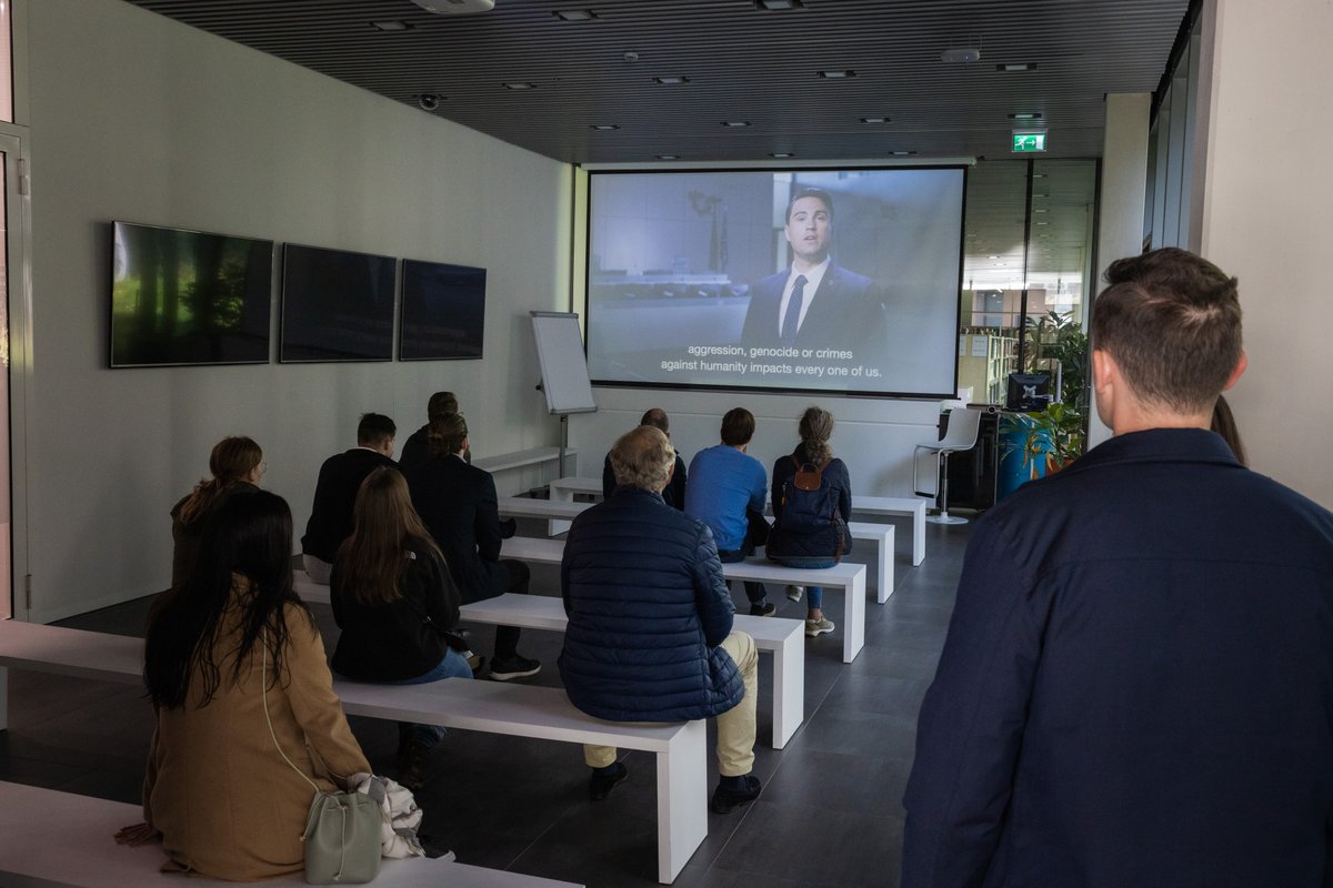 Learning about how the #ICC works at today’s #JustPeaceOpenDay event. 

#KnowledgeAsPower
#JustPeaceMonth #thehague