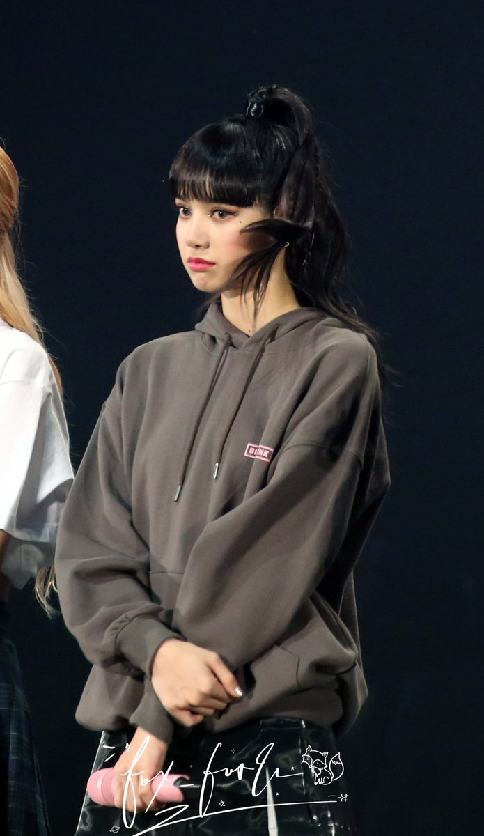MerryGo_sy's tweet photo. 【20221015 서울 콘서트】
THANK YOU FOR BEING MY STAR

#BLACKPINK #BLACKPINKconcert 
#블랙핑크 #LISA   #리사 #LalisaManoban #LALISA https://t.co/IdlUstOQ0K