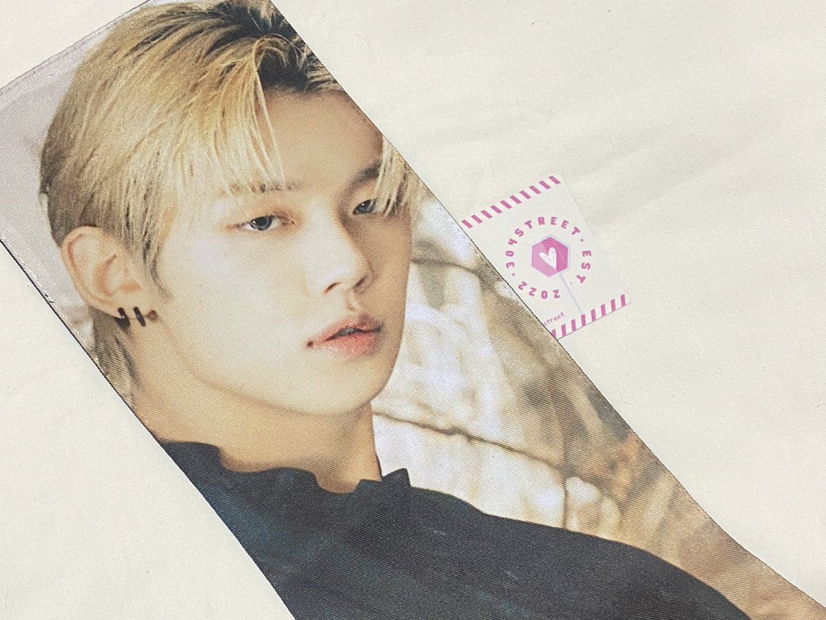 304street's tweet image. since 304street just reached 1000 followers, here’s a giveaway! 🥳

🖤 YEONJUN CLOTH BANNER FOR TXT CONCERT 

〰 mbf, like n RT 
〰 tag 2 friends + txt 

💟 optional: if the winner has voting proof of txt in mtvema.com/en-asia-pacifi… they will also receive 100 GCASH!