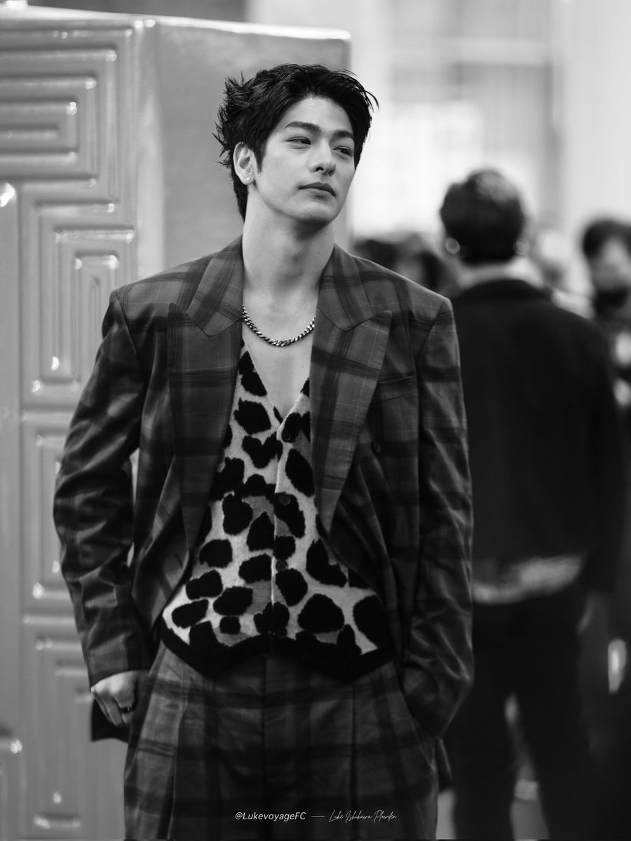 LukevoyageFC's tweet photo. Black and White 🖤🤍
#VersaceParfums #VersaceEros #VersaceErosTH #BeautyHallThailand
@thelukevoyage #lukevoyage
#ลุคอิชิคาว่า #lukevoyagethailand
📸 @luke_aroundyou https://t.co/ZedVBOzUOz