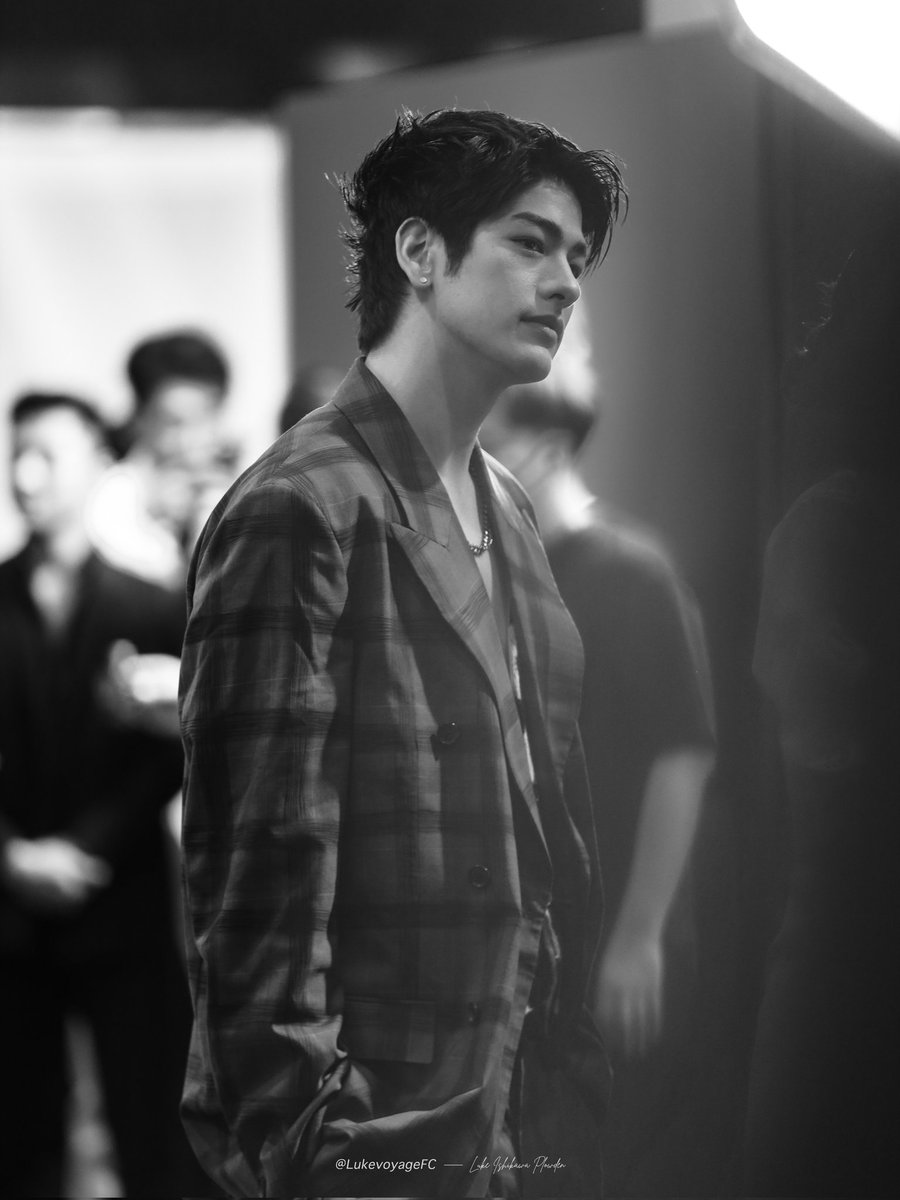 LukevoyageFC's tweet photo. Black and White 🖤🤍
#VersaceParfums #VersaceEros #VersaceErosTH #BeautyHallThailand
@thelukevoyage #lukevoyage
#ลุคอิชิคาว่า #lukevoyagethailand
📸 @luke_aroundyou https://t.co/ZedVBOzUOz