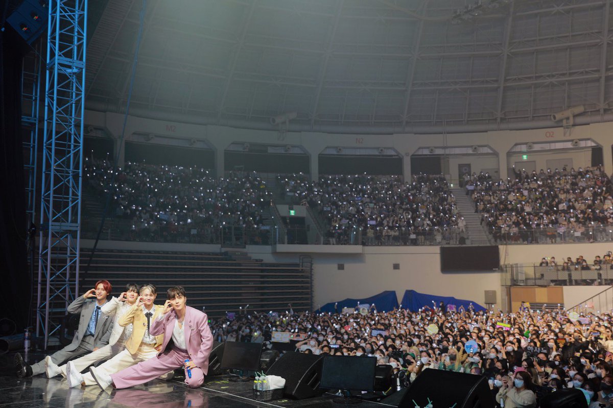 Highlight_AUent's tweet photo. [📸] 역시나 덕분에 행복이 만개한 가을입니다💡 여러분의 마음도 지금 우리와 같기를 바라며🫶 다정한 온기로 가득한 밤 보내세요💕

#하이라이트 #HIGHLIGHT
#윤두준 #YOONDUJUN
#양요섭 #YANGYOSEOP
#이기광 #LEEGIKWANG
#손동운 #SONDONGWOON
#하이라이트운동회 https://t.co/03kFUZZyrN