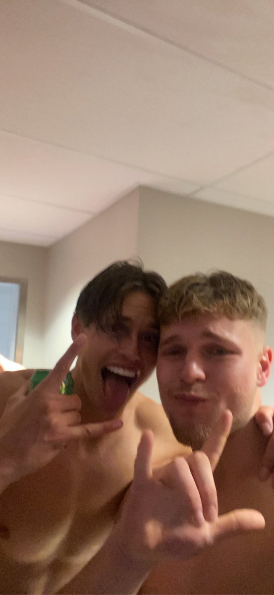 Kjære Lyn. Kjære Bastionen. Vi elsker dere. Takk for oppryyyyyyyyykkkkkkkkkkkkk🫶❤️❤️❤️🥱🥱🥱🥱🥱🕺🏽🕺🏽🕺🏽🕺🏽🕺🏽🕺🏽