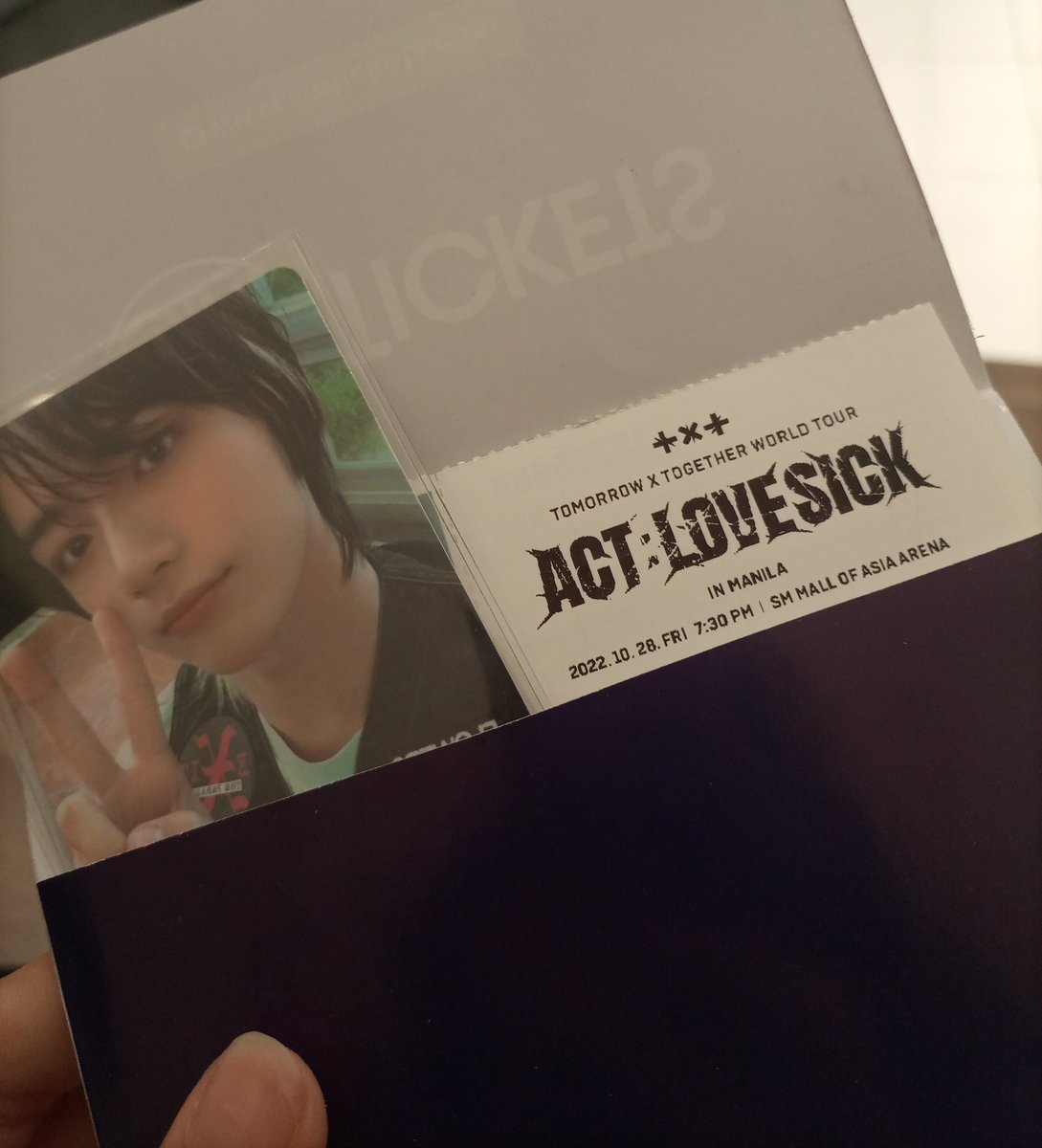 kaiveiu's tweet image. logged in here to tell y'all I'LL BE SEEING TXT AJAJJAJSJSJSJAHAHJW