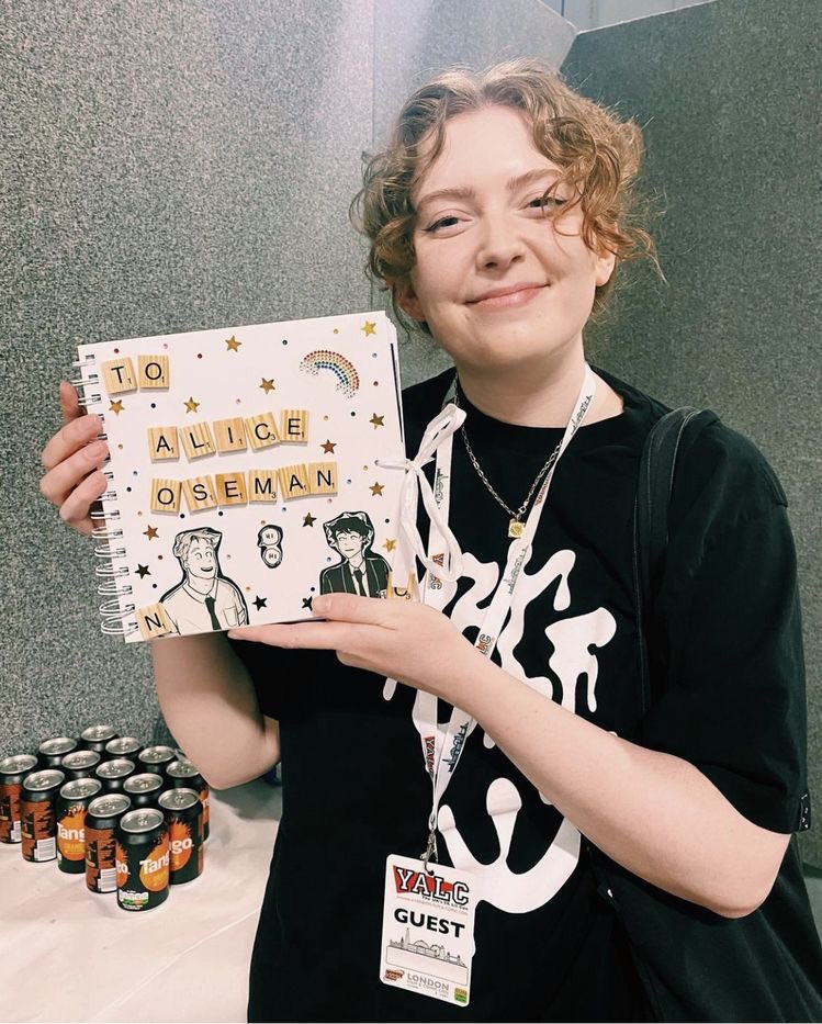 LockeUpdates's tweet photo. I hope you're having a nice day @AliceOseman https://t.co/x3PHW5tfvg