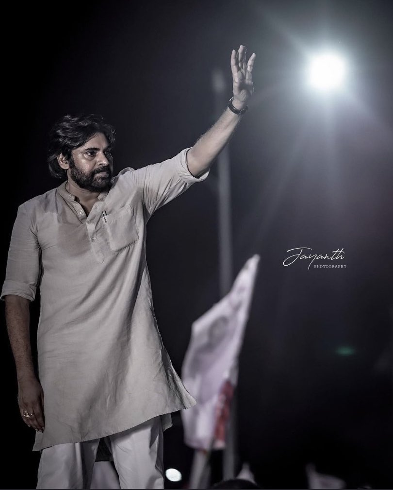 AnjiBilluri's tweet photo. #Demegod #Pawankalyan #Janasena   Vote for glass                                      vote for better society https://t.co/b9OSTkrysH