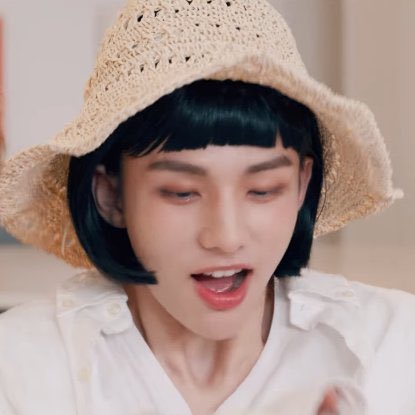 mmmrnn_'s tweet photo. คือยอนจินอะ ยอนจินเท่านั้น 5555555555555555555555555555555 ภาพคุณนายชากียอโบของฮันจีซองลอยมาเลย 555555555555555555555555555555555
©️hoodiegroovyy https://t.co/eecwAcCXfx