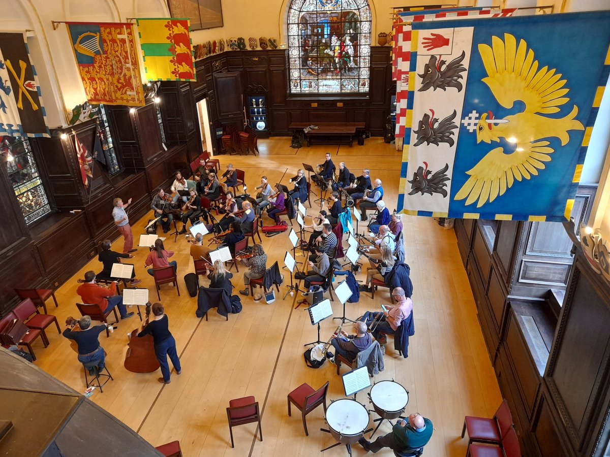 Rehearsals are underway at the magnificent Stationers' Hall and its sounding great! Tickets still available for tomorrow's concert and why not join us for #drinks beforehand? ticketsource.co.uk/thehanoverband… #schubertinthecity #discoveringschubert #Schubert