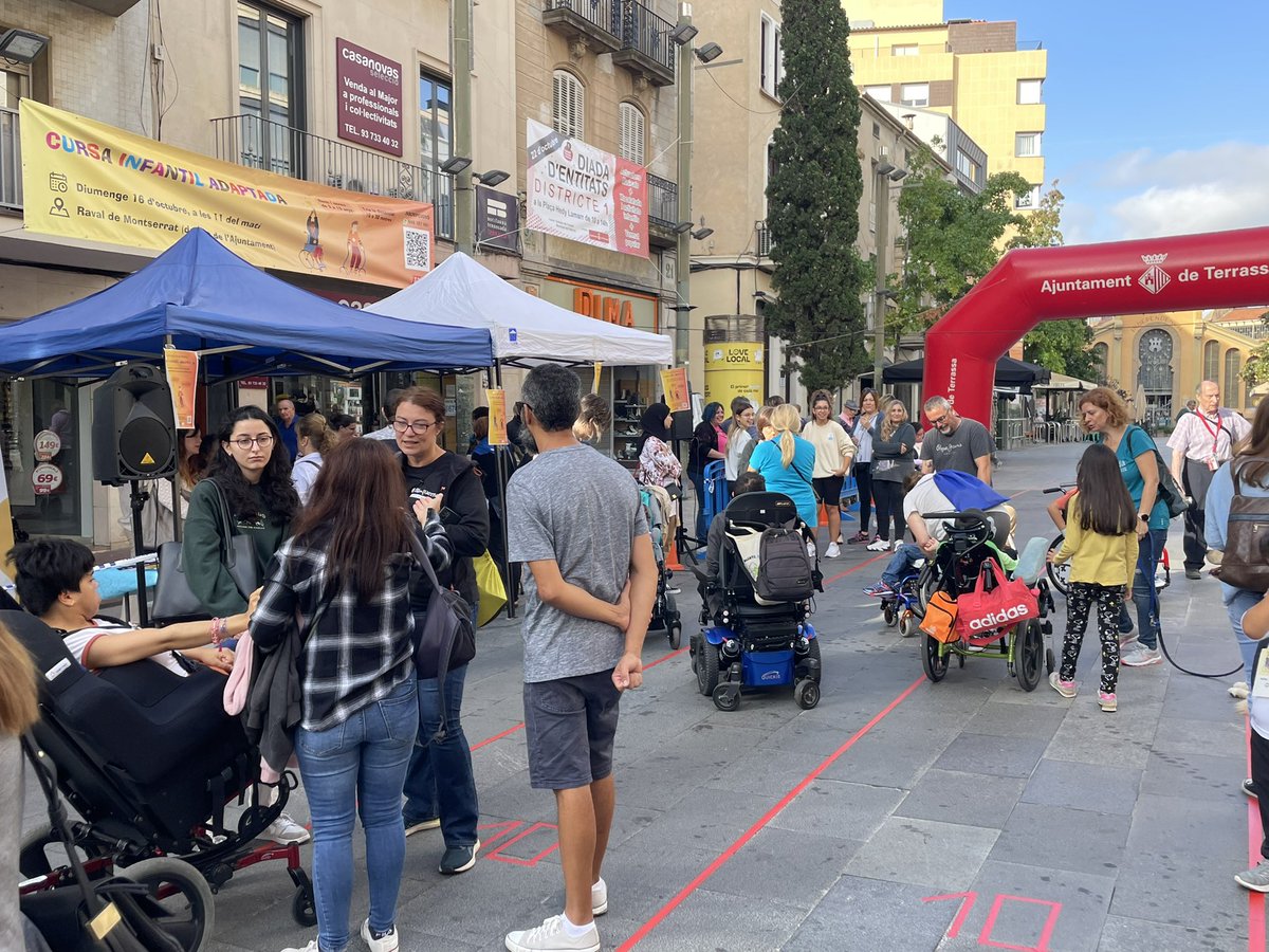 mlluisvall's tweet image. 🏅Aquest matí a #terrassa s’ha fet la 1a Cursa Infantil Adaptada
Felicitats a tots els participants 🏅