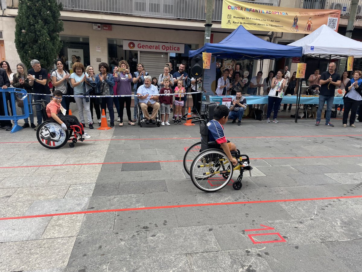mlluisvall's tweet image. 🏅Aquest matí a #terrassa s’ha fet la 1a Cursa Infantil Adaptada
Felicitats a tots els participants 🏅