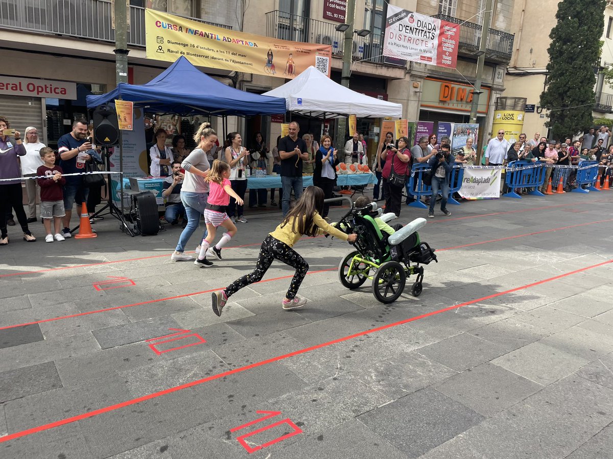 mlluisvall's tweet image. 🏅Aquest matí a #terrassa s’ha fet la 1a Cursa Infantil Adaptada
Felicitats a tots els participants 🏅