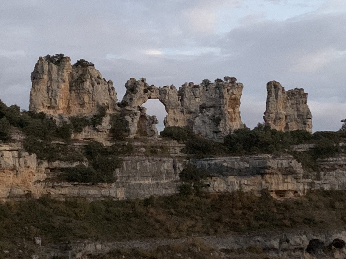 MadinaED's tweet photo. #PaseosdeMadinaED Orbaneja del Castillo. Excursión familiar a las #merindades #nortedeBurgos https://t.co/dgr1zYCGu4