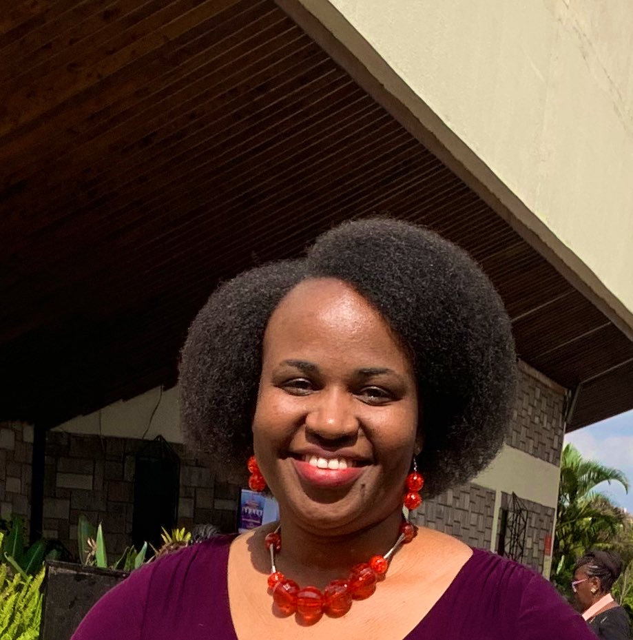fnayebare1's tweet photo. Natural hair goals. Decolonisation of beauty it is! https://t.co/U9IG9i2M83