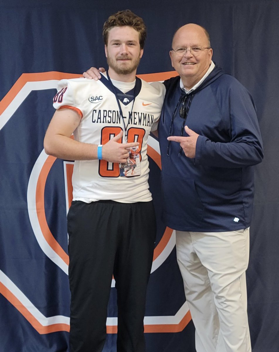 peytonelijah52's tweet photo. Had a great game day visit at @cnfootball @StoryBret @Mike_Clowney Shoutout to @westfieldb15 https://t.co/66KvK3NXoW