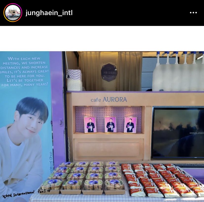 Emma (@emmab_videos) on Twitter photo This played on a food truck sent to the D.P. season 2 filming site, so cool!! Thanks <a href="/JUNGHAEIN_INTL/">정해인 INTERNATIONAL</a> for thinking of me! 💜 This played on a food truck sent to the D.P. season 2 filming site, so cool!! Thanks <a href="/JUNGHAEIN_INTL/">정해인 INTERNATIONAL</a> for thinking of me! 💜