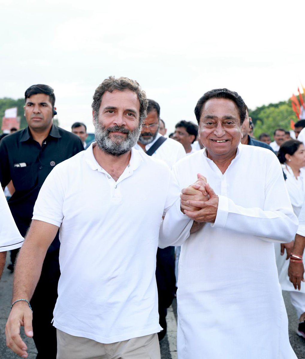 AjayKumarLakum1's tweet photo. मध्यप्रदेश और देश का सुरक्षित भविष्य एक साथ।
जय कांग्रेस जय कमलनाथ
@RahulGandhi @OfficeOfKNath @ShyamJokchand @INCMP https://t.co/BLpLjdu7Ff
