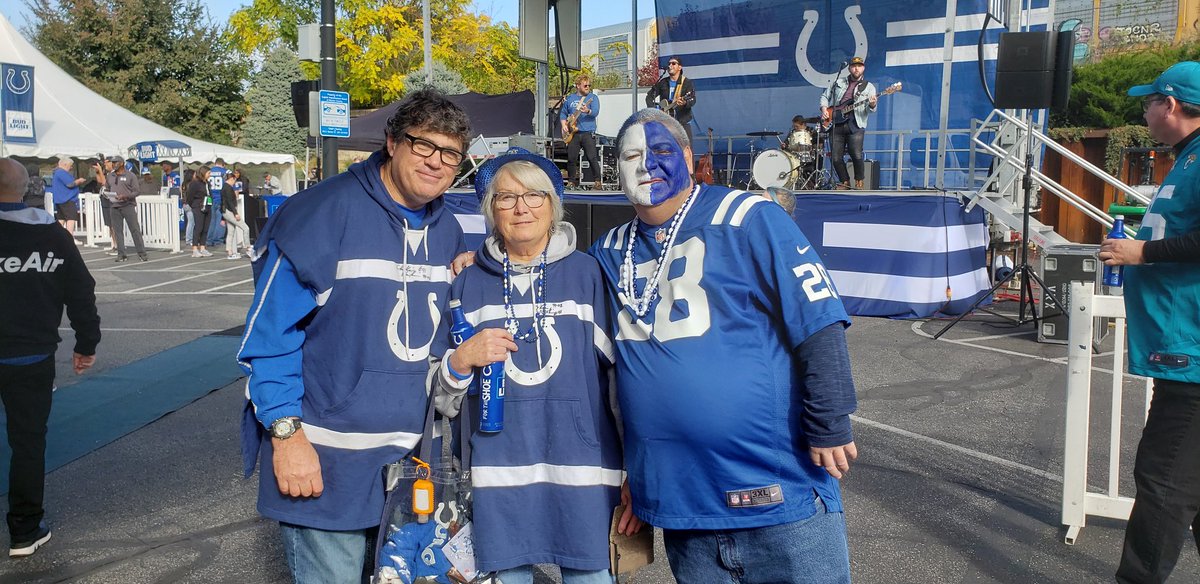 ccederlund's tweet photo. #JAXvsIND  Touchdown town https://t.co/d287Mn7dC6