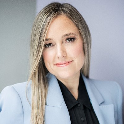 marc_saltzman's tweet photo. 6/7: I'm also joined by #tech expert and #entrepreneur @ambermac on an all-new #TechTech #radioshow and #podcast (below). Amber joins us to talk about recommended #apps for #SmallBusinessMonth.
Tune in here, and scrub to the last 10 minutes!
https://t.co/kQX62DjLvR https://t.co/8JfZ4VaJrT