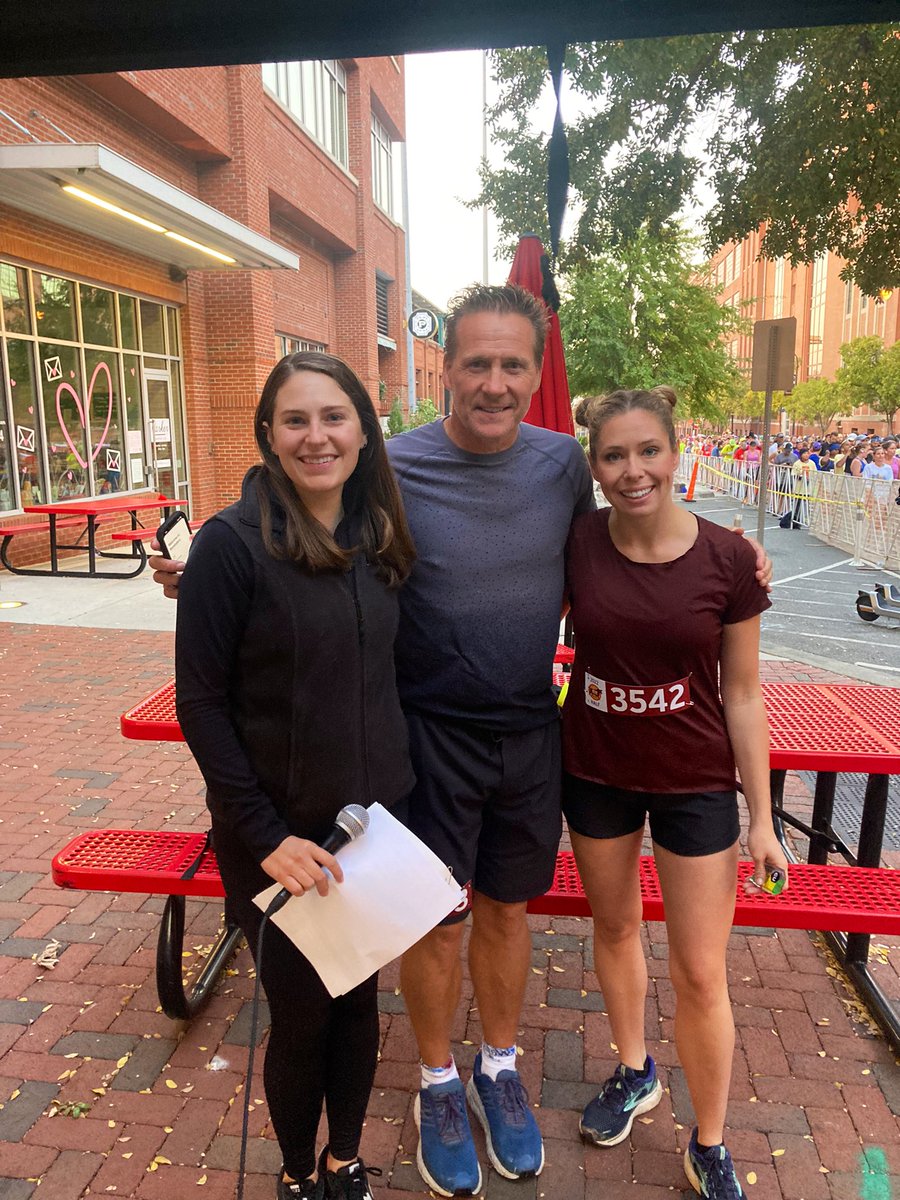 Ali_IngNews's tweet image. Perfect weather and great turn out for the @BullCityRace! Great to have @WRALSarah by my side to emcee and cheer on @WRALJeff.

I went out for a moderate training run and left with a PR. Feeling strong heading into peak week as @danjamdoc gets me ready for another 26.2