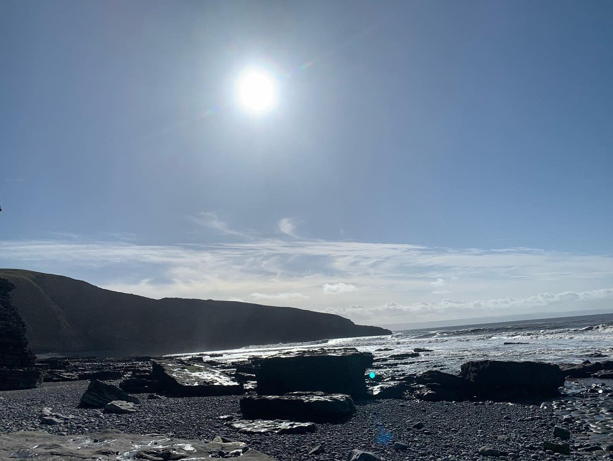 #southerndown #nofio #swimming #coldwater 💚💛