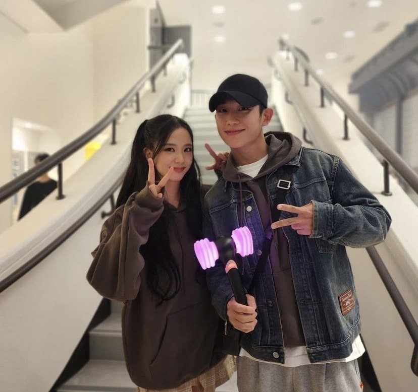 ✌️✌️ #BLACKPINK 
WORLD TOUR 화이팅!