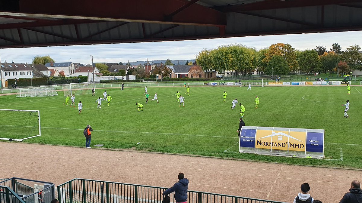 Sport_PN's tweet photo. C'est fini à Caudebec-lès-Elbeuf 
L'@EFC_27 (N2) dispose finalement du CSP Foot (R2) 3-0 (Bétin, I. Mendes x2) et se qualifie pour le 7e tour de la Coupe de France 0 https://t.co/NtEA2qD8Yn