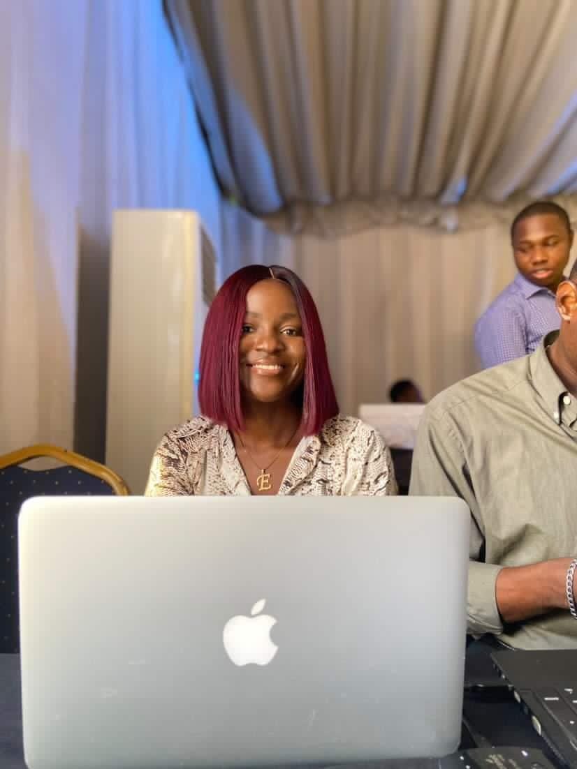 iwalewaenny's tweet photo. #TheNewOgba @TheNew_ikeja https://t.co/L3Krw6Y1VO