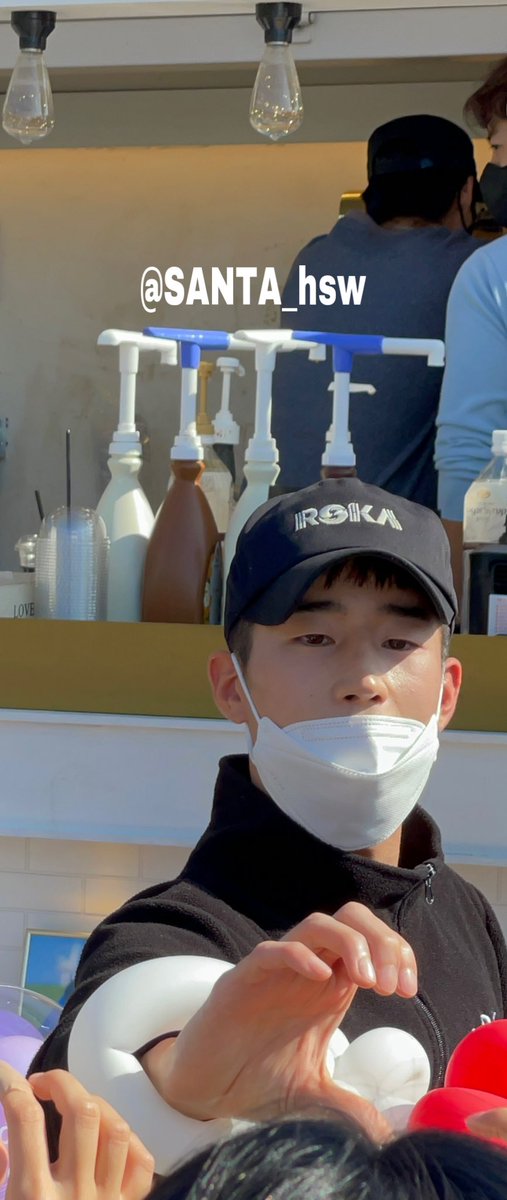 SANTA_hsw's tweet photo. 221015 서울함 페스티벌

집중 집중
한승우병장님 반쪽하트 하신다‼️

#한승우 #승우 #HANSEUNGWOO #SEUNGWOO https://t.co/k9lavdBE5A