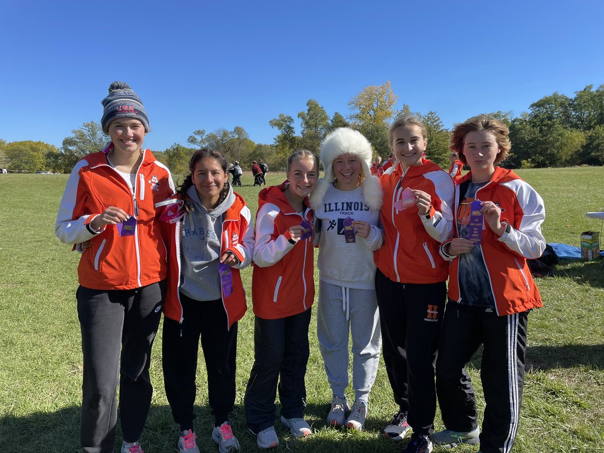 HerseyGirlsXC's tweet photo. 2022 individual  all conference medalists! 🤩

Varsity- Harden (1st), Grabske (11th), Ginder (14th), Bialko (18th)

F/S- Vincent (5th), Waltz (9th), Murphy (14th), Iuhas (15th)

JV- Hany (6th), Kowalczyk (11th), Hackmann (13th), Skiera (16th), Frye (17th), Cardenas (22nd) https://t.co/uMcIKxwyyi