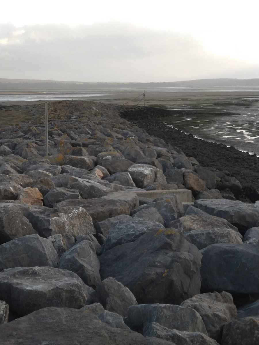 Sanmex2g's tweet photo. And the adventure continues. #machynysbay #llanelli https://t.co/GSTKWQE46C