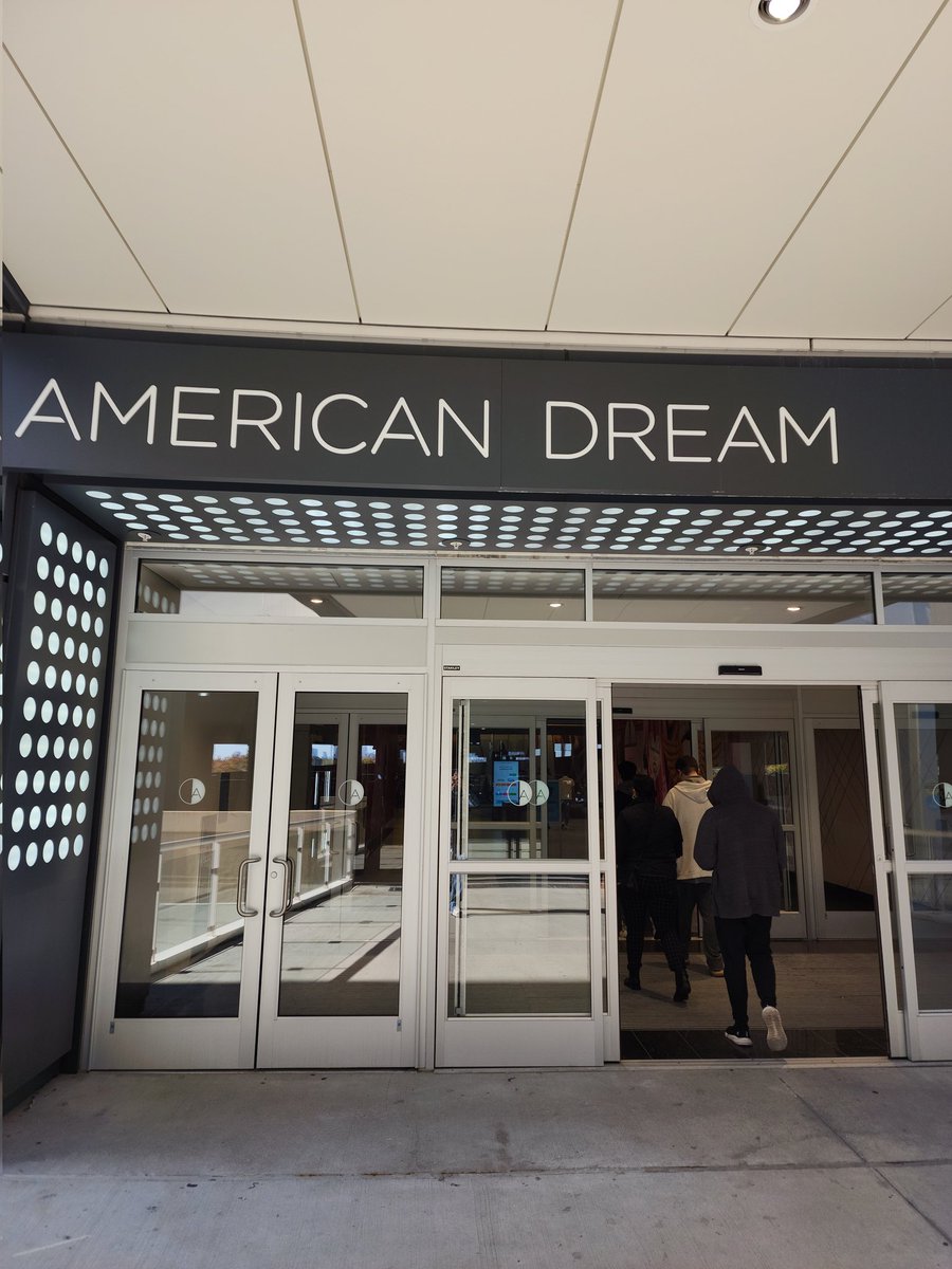 RealTimePeople's tweet photo. What ever happened to the American dream. https://t.co/v6tEjIVQ9g