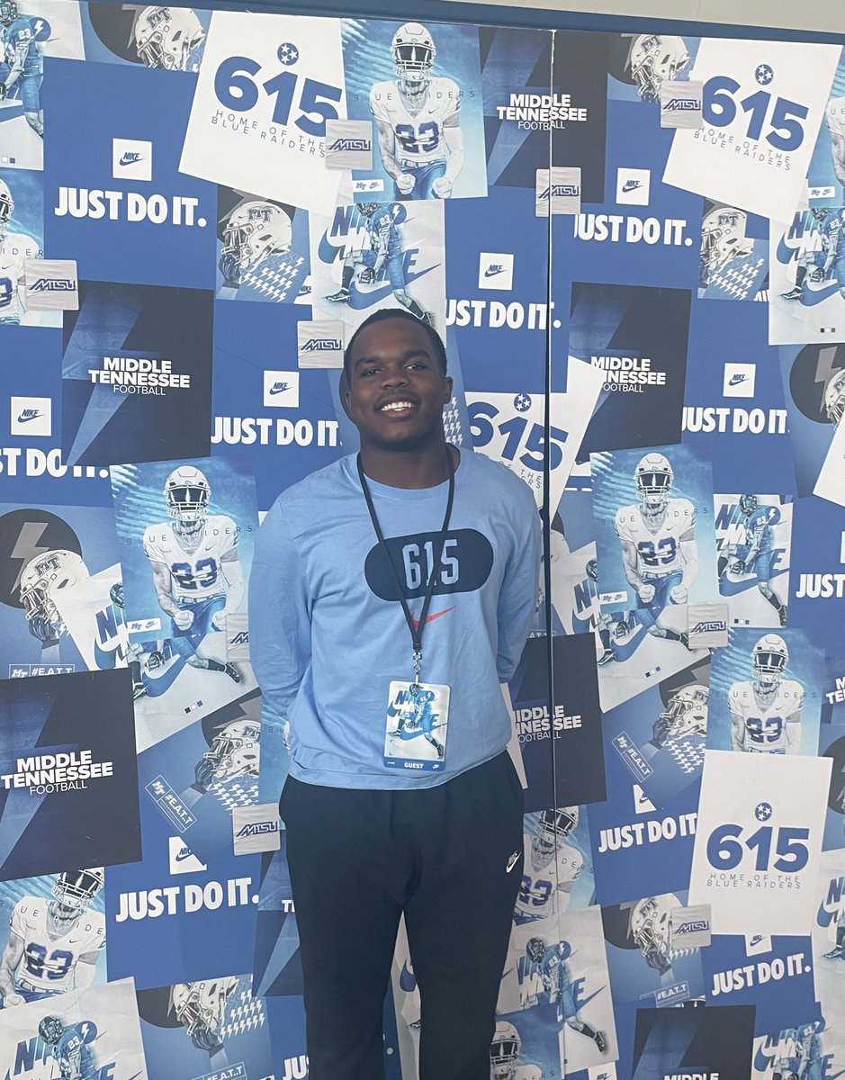 JJ_Thornton2's tweet photo. Enjoyed my game day visit at @MT_FB, thank  you for having me ! @CoachWoodley_MT @coachbeckles @CoachRoyston_MT @ONEWAYINC1 @JalanSowell https://t.co/15dxwgusCy