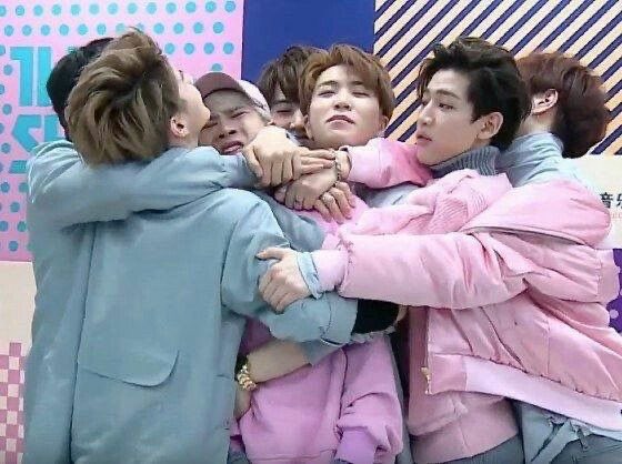 Viewy_moonoi's tweet photo. มากอดมา
#JAYB #제이비 @jaybnow_hr
#2022JAYBWorldTourinBKK_DAY3
#2022JAYBWorldTourinBKK
#CDNZ #GOT7 @GOT7 https://t.co/ogTDsGbasN