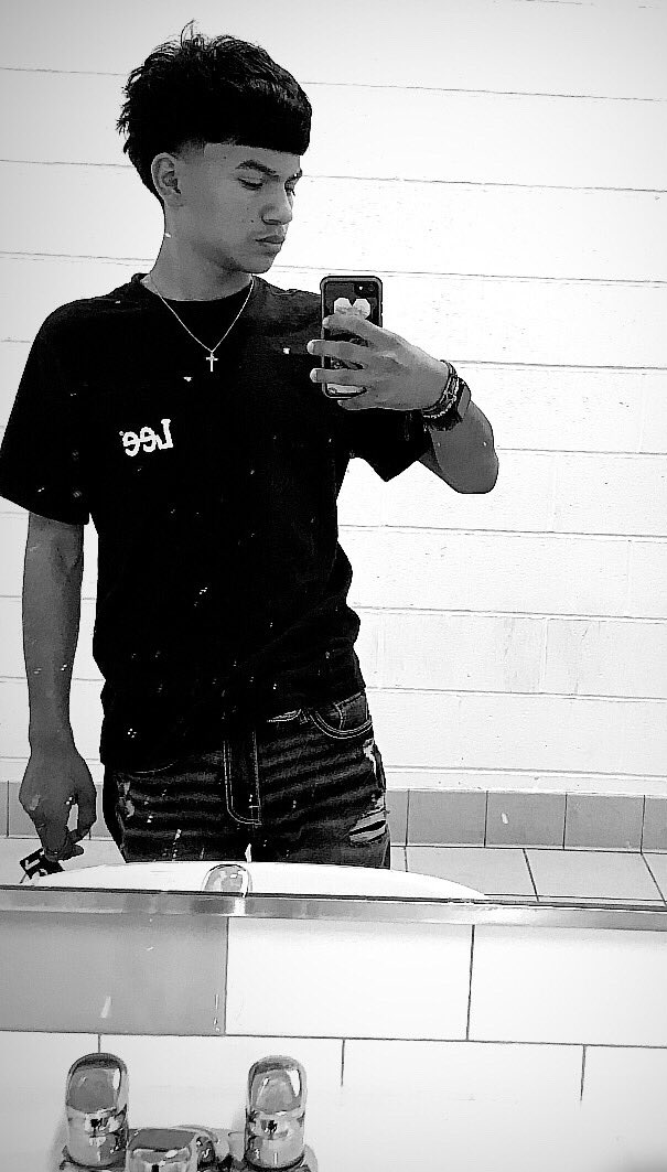 817marcc's tweet photo. I’m all you need 😴 #retweet #follow #tx https://t.co/kOZb7Efcoo