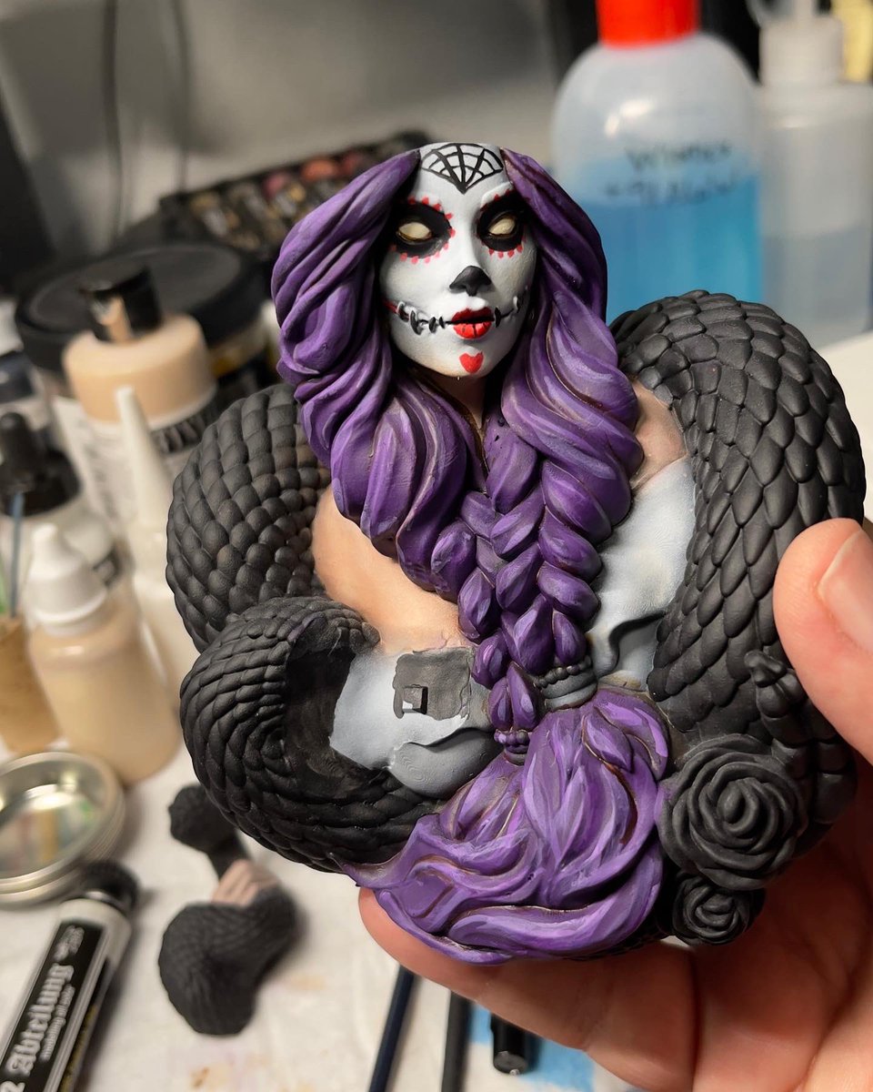 ThunderHobbies's tweet photo. La Charra in work, #lacharra #3dprinted #styrenesyndicate #reddragonmodelworks #ny3dcreations #figurepainter #figurepainting #sugarskull https://t.co/jxXzSiFUsD