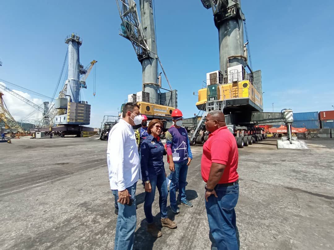 VirguezErika's tweet photo. Les agradezco su trabajo y empeño incansables, que permiten que nuestra empresa se fortalezca progresivamente y aporte sus servicios al desarrollo nacional 

#16Oct https://t.co/GtIVX6MOw4