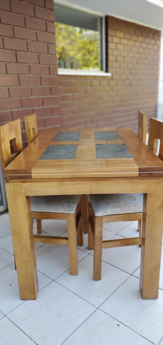 FscoValenzuela's tweet photo. Atención Rancagua, Machali, Graneros, San Francisco de Mostazal y alrededores.

Estoy vendiendo un comedor con 4 sillas esta ideal para departamento 
Sus medidas son 0,8 ancho x 1,3 mts largo x 0,8 mts de alto https://t.co/tnQrqbGHx1