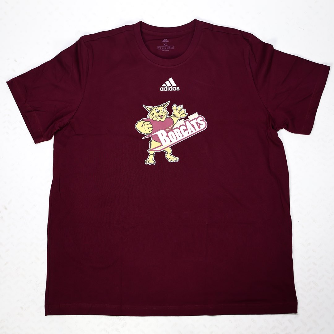 TXST_FootballEQ's tweet photo. Link drops in 2 hours!!! Some 🔥 🔥 🔥 Headed your way. In the meantime, go vote in the @helmettracker Helmet Bowl. https://t.co/aTyA6TEub0 #EatEmUp #ThrowbackGear #SWT https://t.co/z9ZqFuWD4M