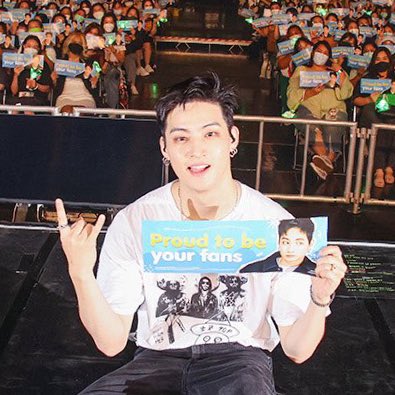 p_tellberg's tweet photo. @cdnzarecords You done so well Jaebeom and remember that you have your fans with you anytime. We’re so proud of you. Keep going, Keep #goUP and #BeYoursef We love U💙 👏🏼
#JAYB #제이비 @jaybnow_hr
#2022JAYBWorldTour #Tape_Press_Pause
#2022JAYBWorldTourinBKK https://t.co/ijaJtC2Xiz