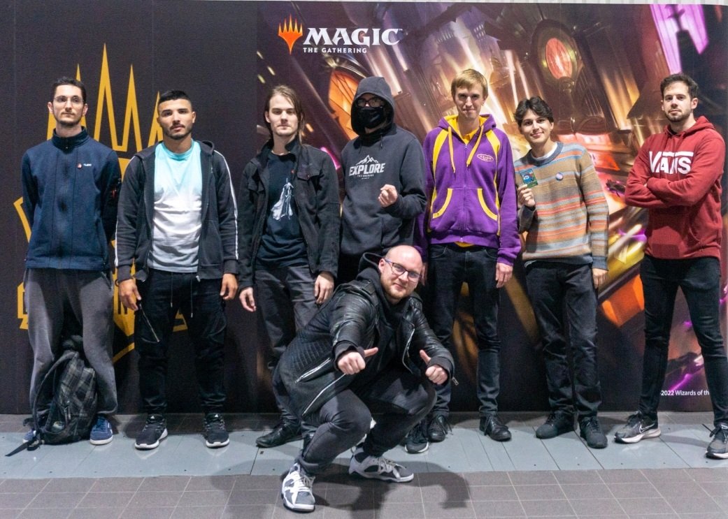HollyMacaroni01's tweet photo. Mi deck favorito, mi formato favorito, Top 8, gente dpm, clasificado a Nápoles.... estoy volando.

¡Mil gracias a todos! #LMSWarsaw #Pioneer @LegacyEUTour #MonoGDev https://t.co/TZQJjoJqDx
