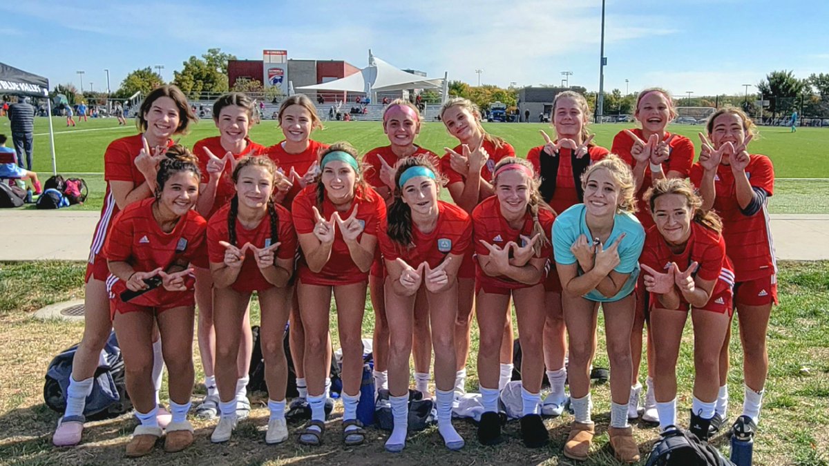 FCNorthUnited1's tweet photo. The girls closed out their 1st season today with a hard fought W (2-1), finishing league play 6-1-1. Goals today by Haley Whitacre &amp; Maisy Woodman, both assisted by Hailey Peters.

@ImCollegeSoccer @SoccerMomInt @KCitySoccer #classof2025 #classof2024 @ImYouthSoccer @MOyouthSoccer https://t.co/BtHegpqud4