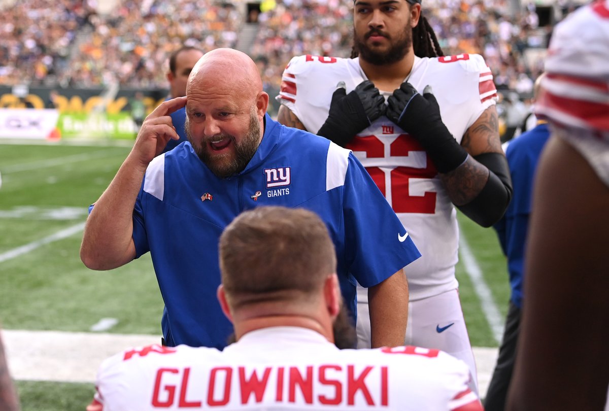 NFLonCBS's tweet photo. For the first time since 2016 the @Giants have won back to back games where they've trailed by 10+.

They are 3-1 this season when they trail by double-digits. https://t.co/XNZ30tNkMe