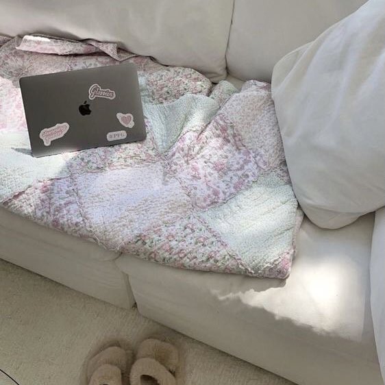 CARTIERANG3L's tweet photo. self care sunday ♡ https://t.co/lABOy2bkqR