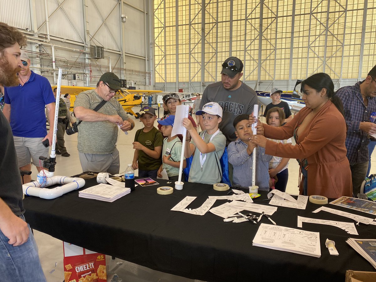 AV_CTEacademies's tweet photo. Last day of the Aerospace Valley Airshow and @avuhsdistrict KHS teacher Mr Curzi is showing kids how to make and launch rockets https://t.co/0jVV5k6tFP